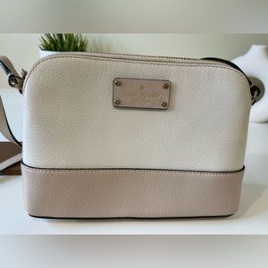 Kate spade crossbody bag. Two toned. White & cream. Medium size.
